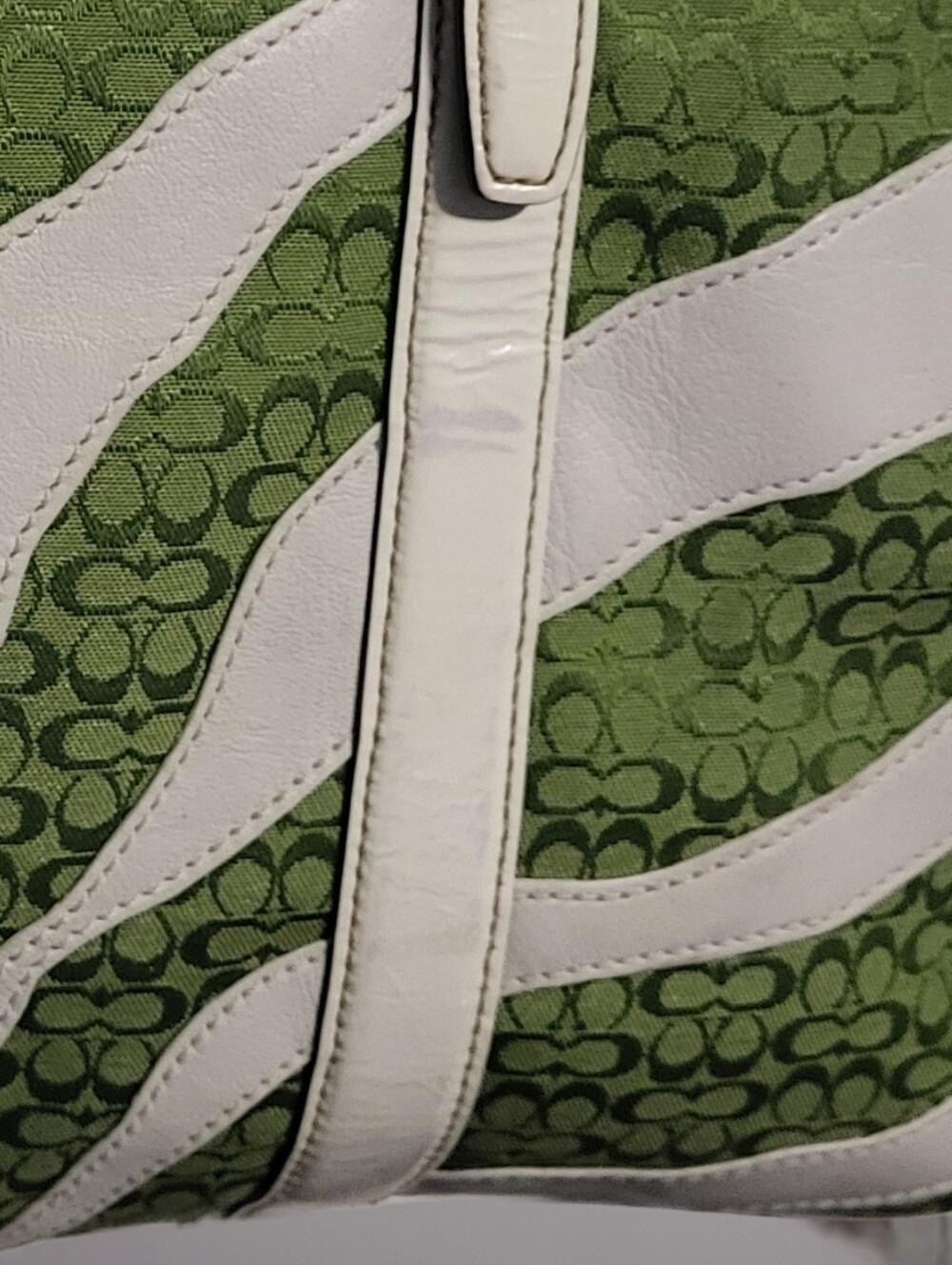 Coach Vintage Green And White Limited Edition Zebra Large Galkery Tote. - Picture 6 of 7